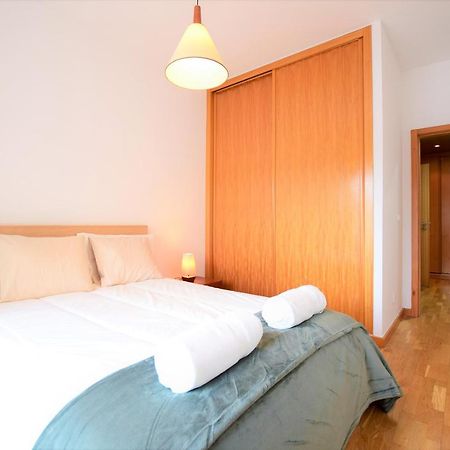 Marina De Albufeira T1 Ate 2 Pax Ou T2 Ate 6 Pax Com Piscina E Vista Marina Exterior foto