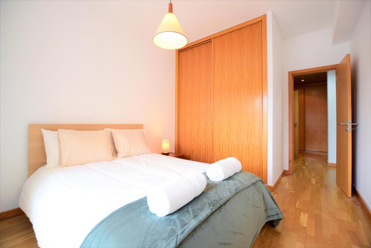 Marina De Albufeira T1 Ate 2 Pax Ou T2 Ate 6 Pax Com Piscina E Vista Marina Exterior foto